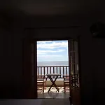 Faros Hotel 2*