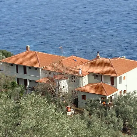 Hotel Faros 2*